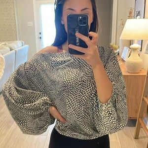 VICI Balloon Sleeve Printed Top